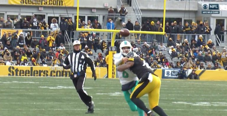 Here’s the Problem With the Bud Dupree Hit on Matt Moore